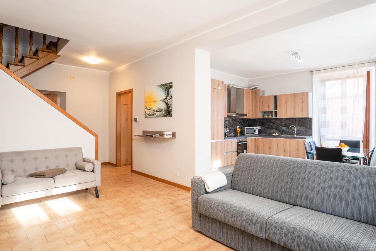 Apartmán Le Tre Ninfee Di Pusiano! Free Parking Exteriér fotografie