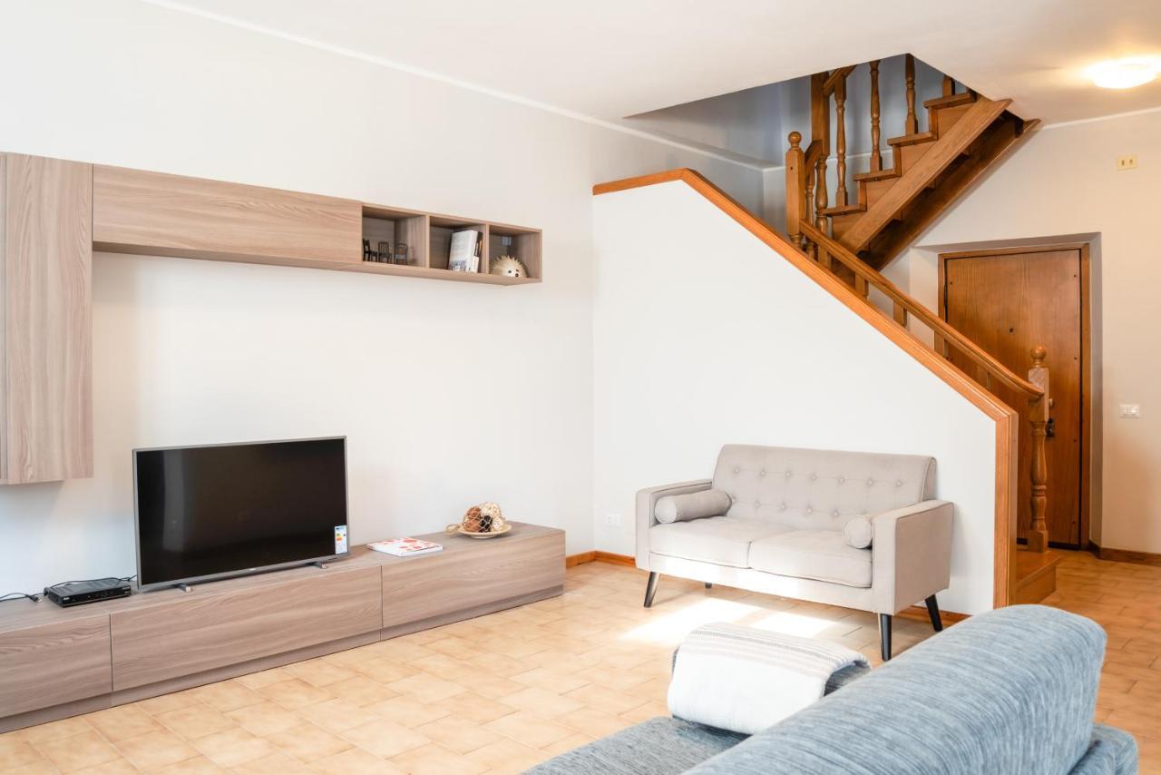 Apartmán Le Tre Ninfee Di Pusiano! Free Parking Exteriér fotografie