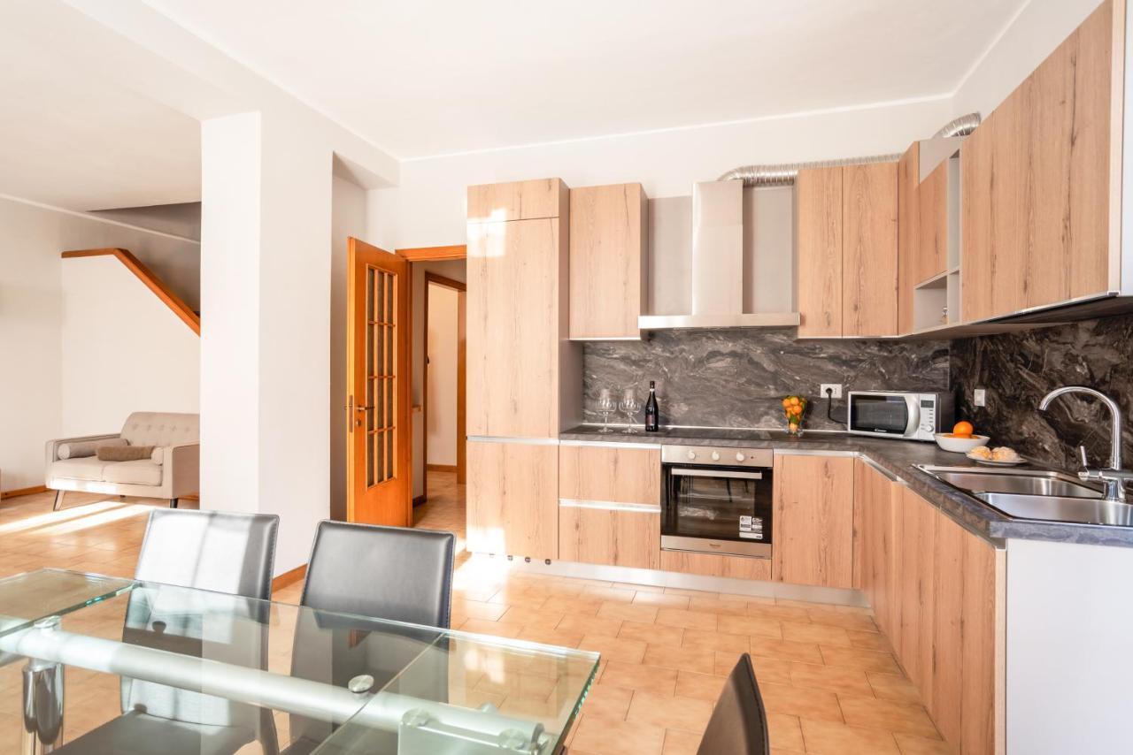 Apartmán Le Tre Ninfee Di Pusiano! Free Parking Exteriér fotografie
